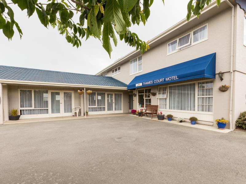 Aaa Thames Court Motel Oamaru Exterior photo