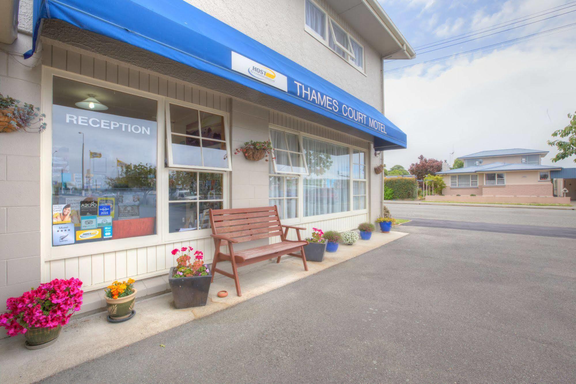 Aaa Thames Court Motel Oamaru Exterior photo